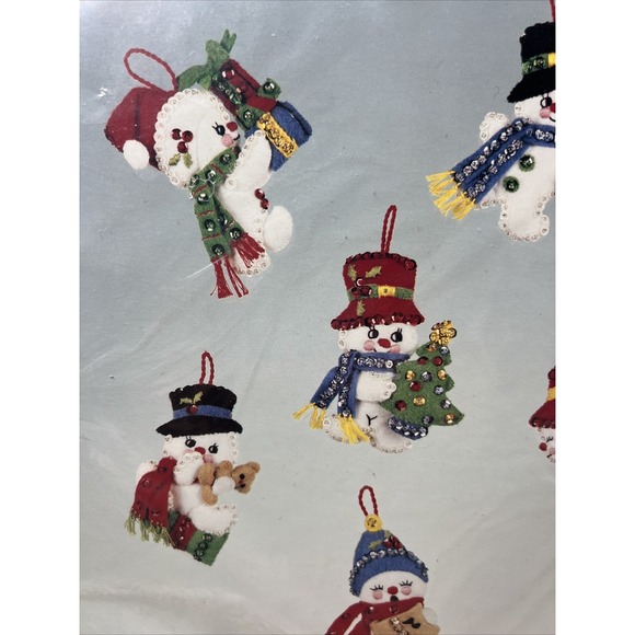 Bucilla Snowbabies Set of 6 Felt Ornament Christmas Snowmen Sets New Sealed - Picture 4 of 9